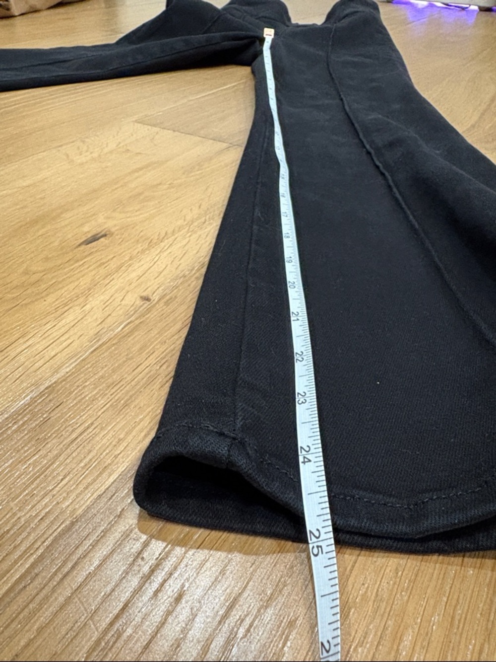 Frame Jetset Pintuck Flare Jeans in Sheen Noir Elastic Waist Crop Mini Boot 0 - Picture 8 of 11